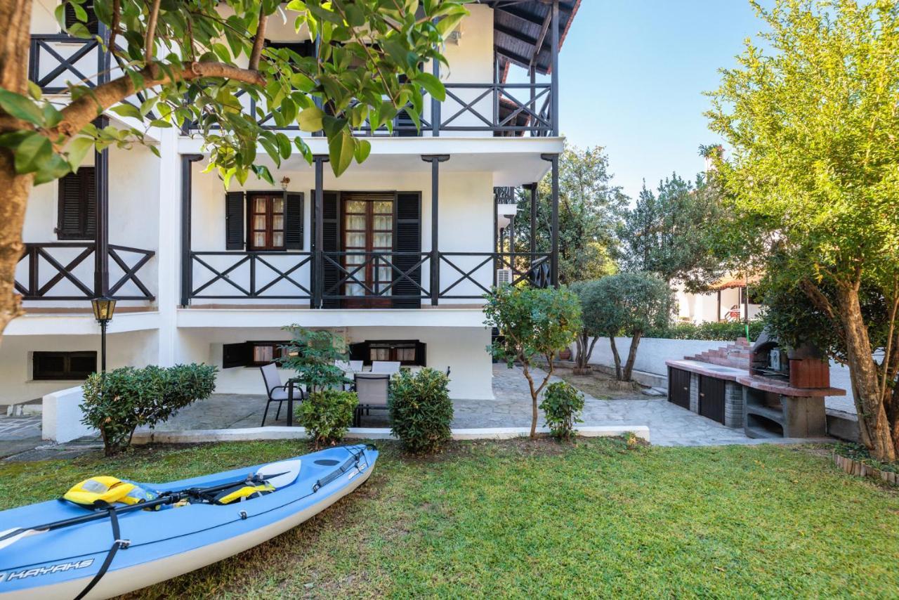 Beach Front Vintage Villa Kalliktratis Nea Kallikrateia Eksteriør billede