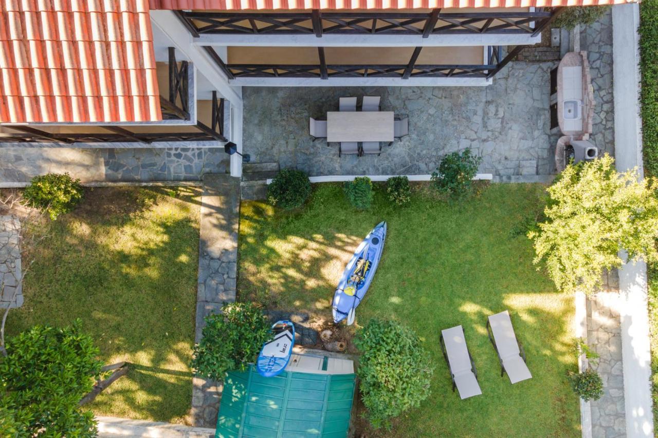 Beach Front Vintage Villa Kalliktratis Nea Kallikrateia Eksteriør billede